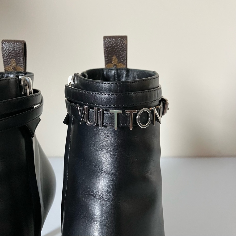 Louis Vuitton Black Callback Kitten Heel Ankle Boot size 37 - Picture 10 of 16